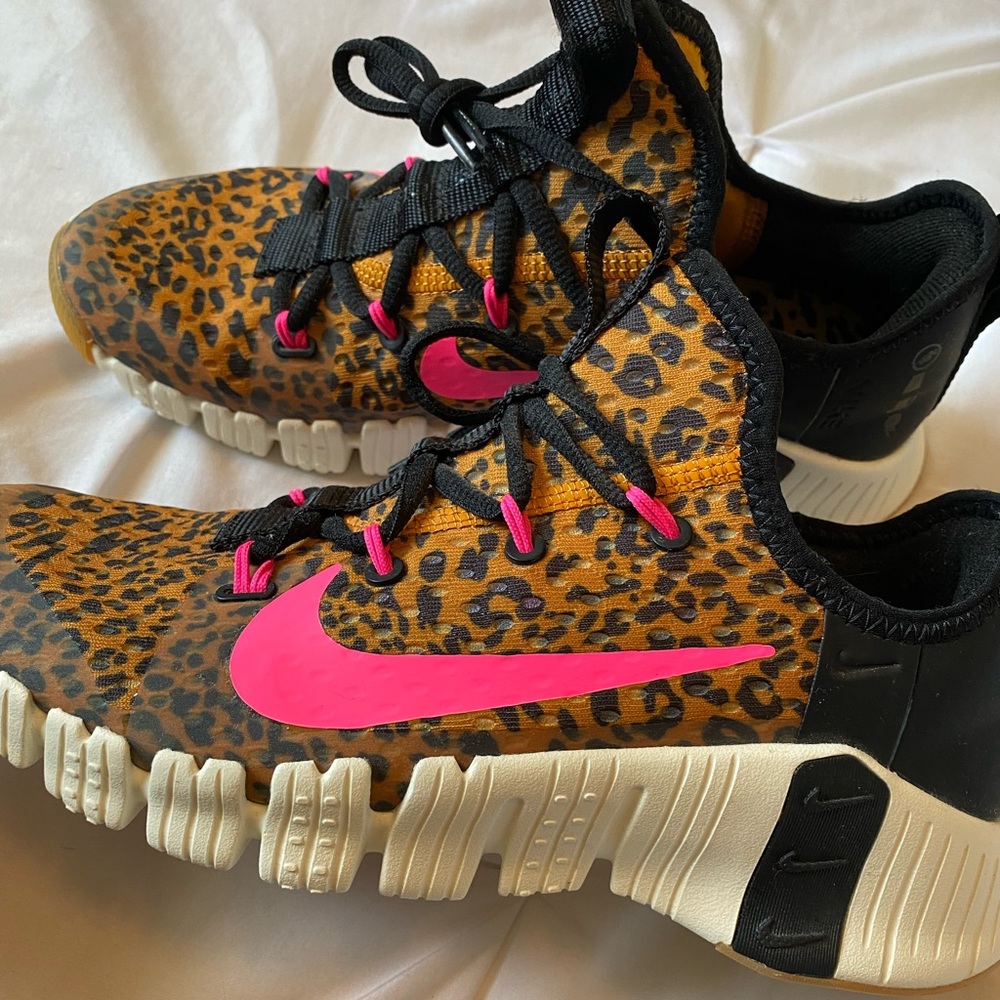 Cheetah Nike Shoes 7.5